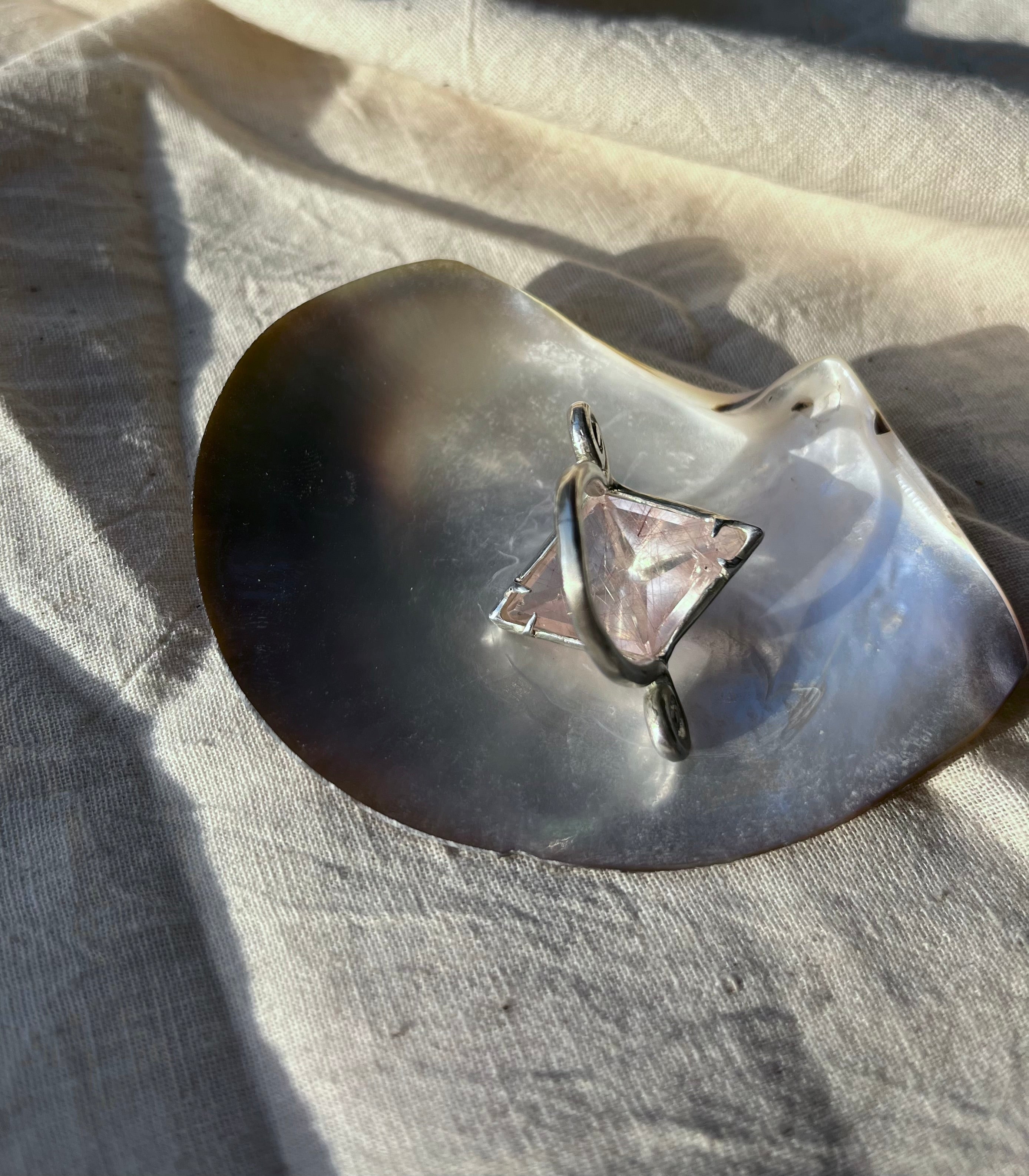 Light Beam Ring