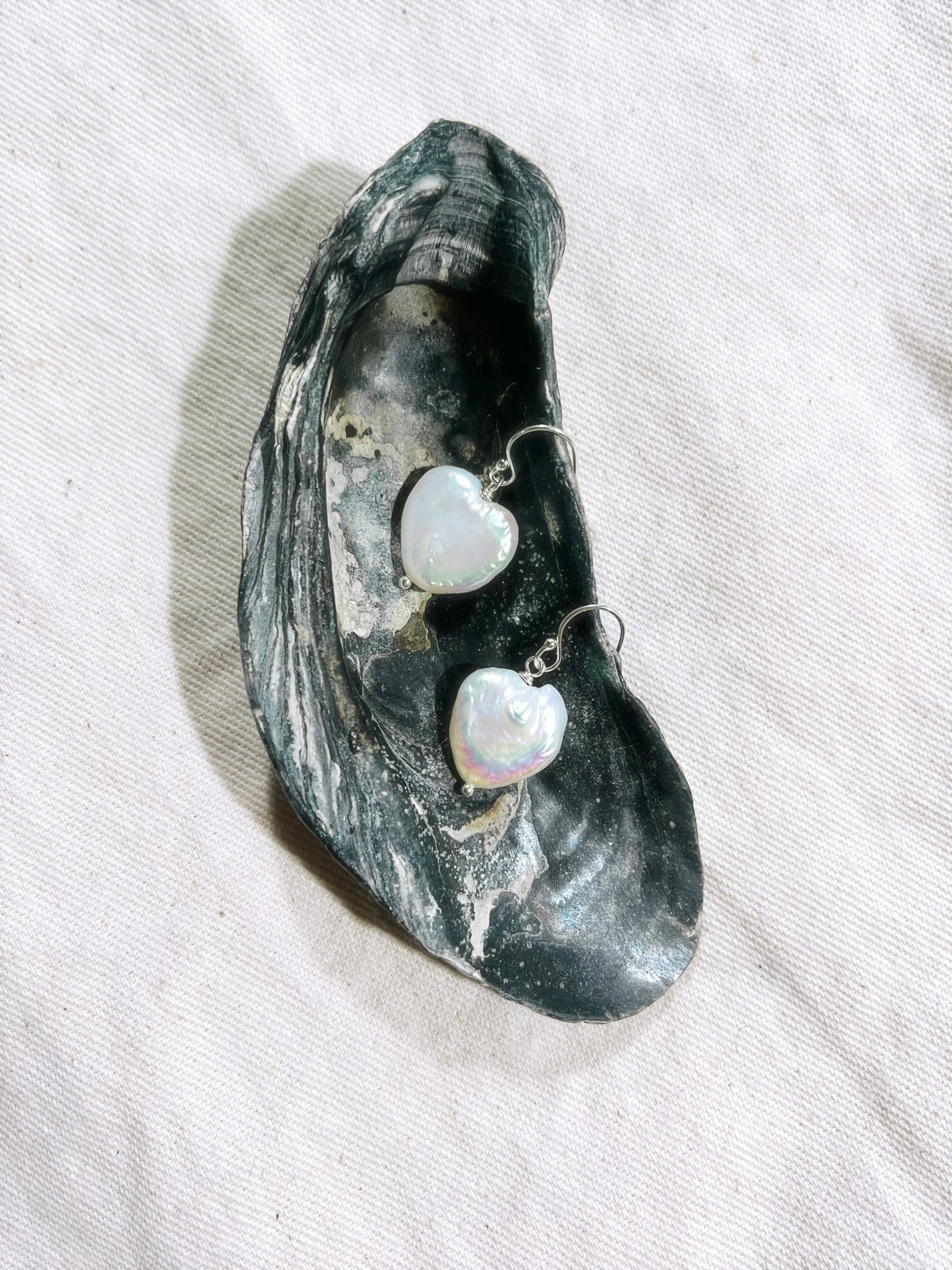 Pearl Sweetheart - Earrings